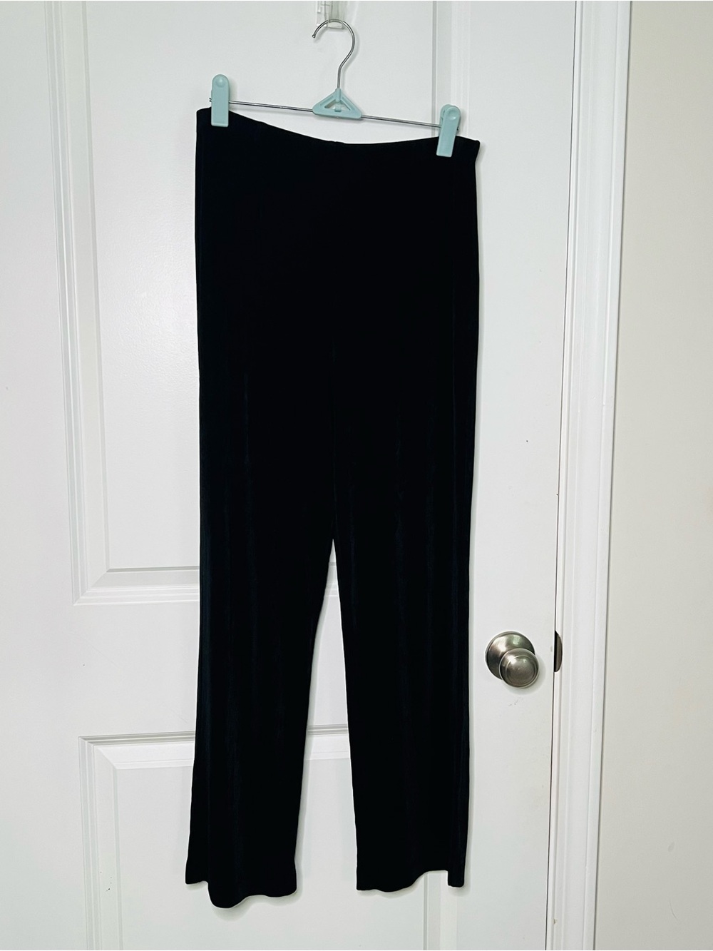 Chico's Travelers Pants Womens Sz 1 Short Black Pull On Elastic Slinky Career